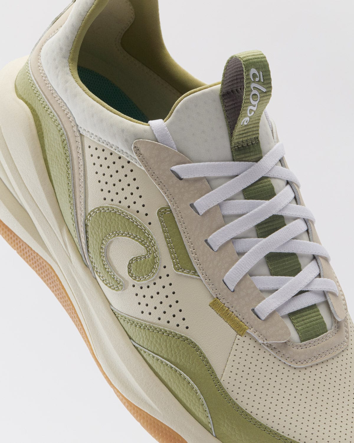 Clove-Strada_Sage_Gum05women