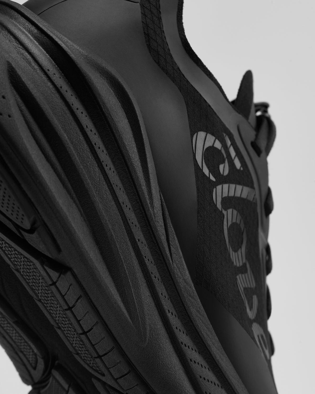 alto-all-black-option-6