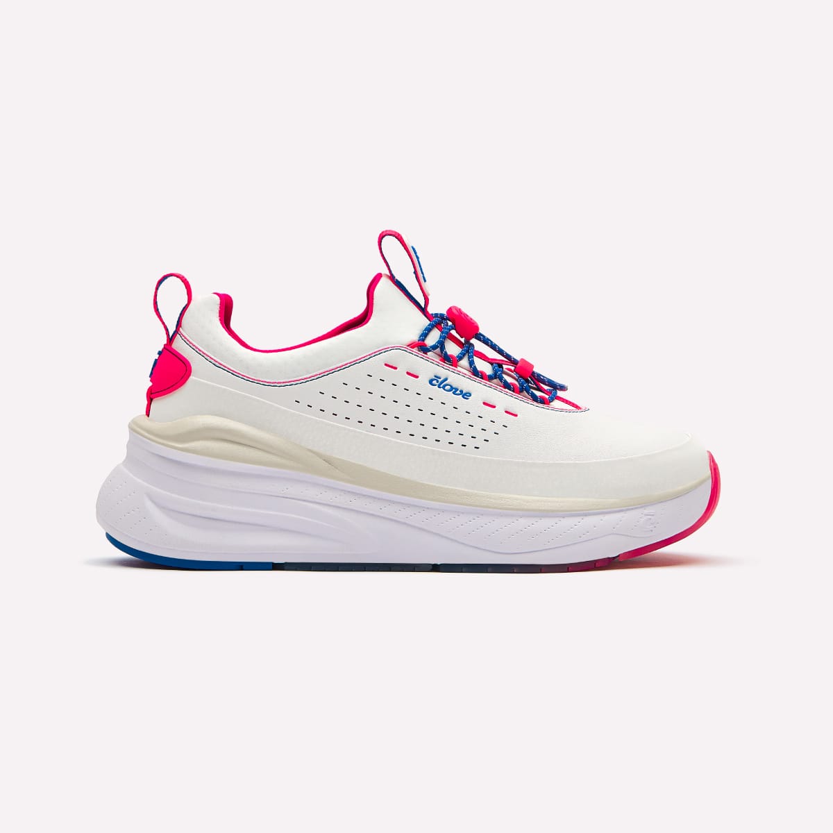 forte-2-white-electric-red-blue-1-mobile_93b0a463-a187-401d-8996-33916a3fec7f