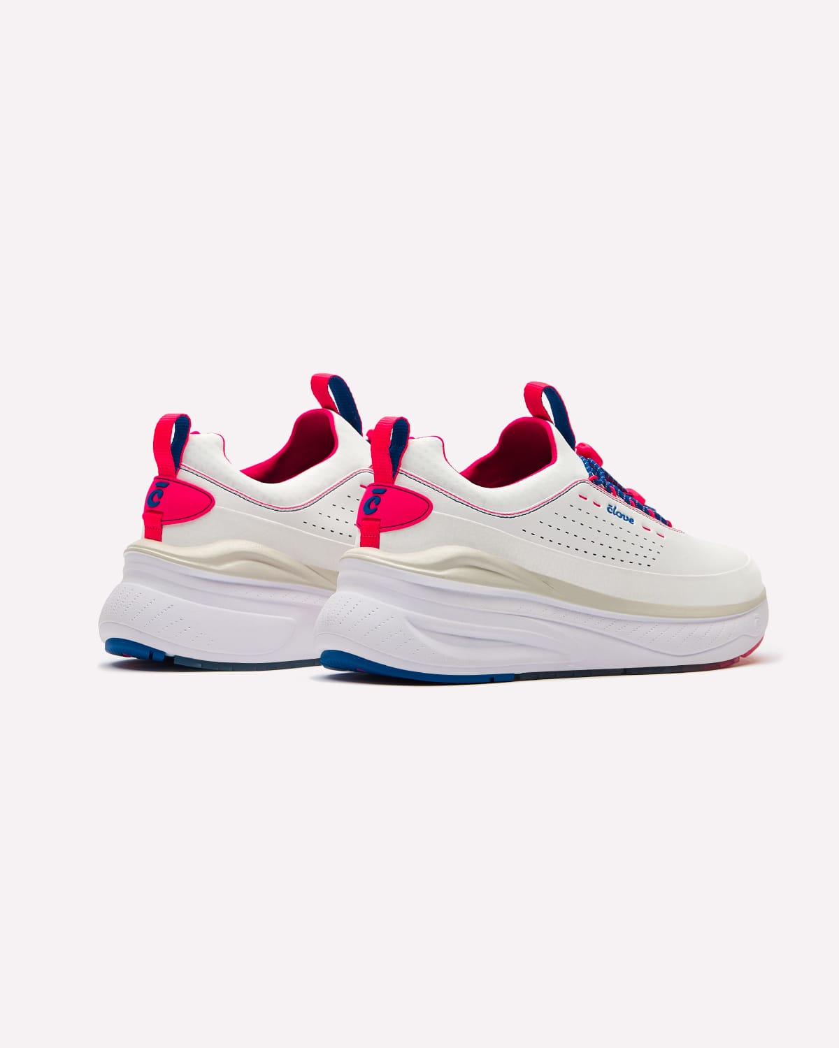 forte-2-white-electric-red-blue-3_2d53b463-9f7b-4040-96b5-bdd4b40e19af