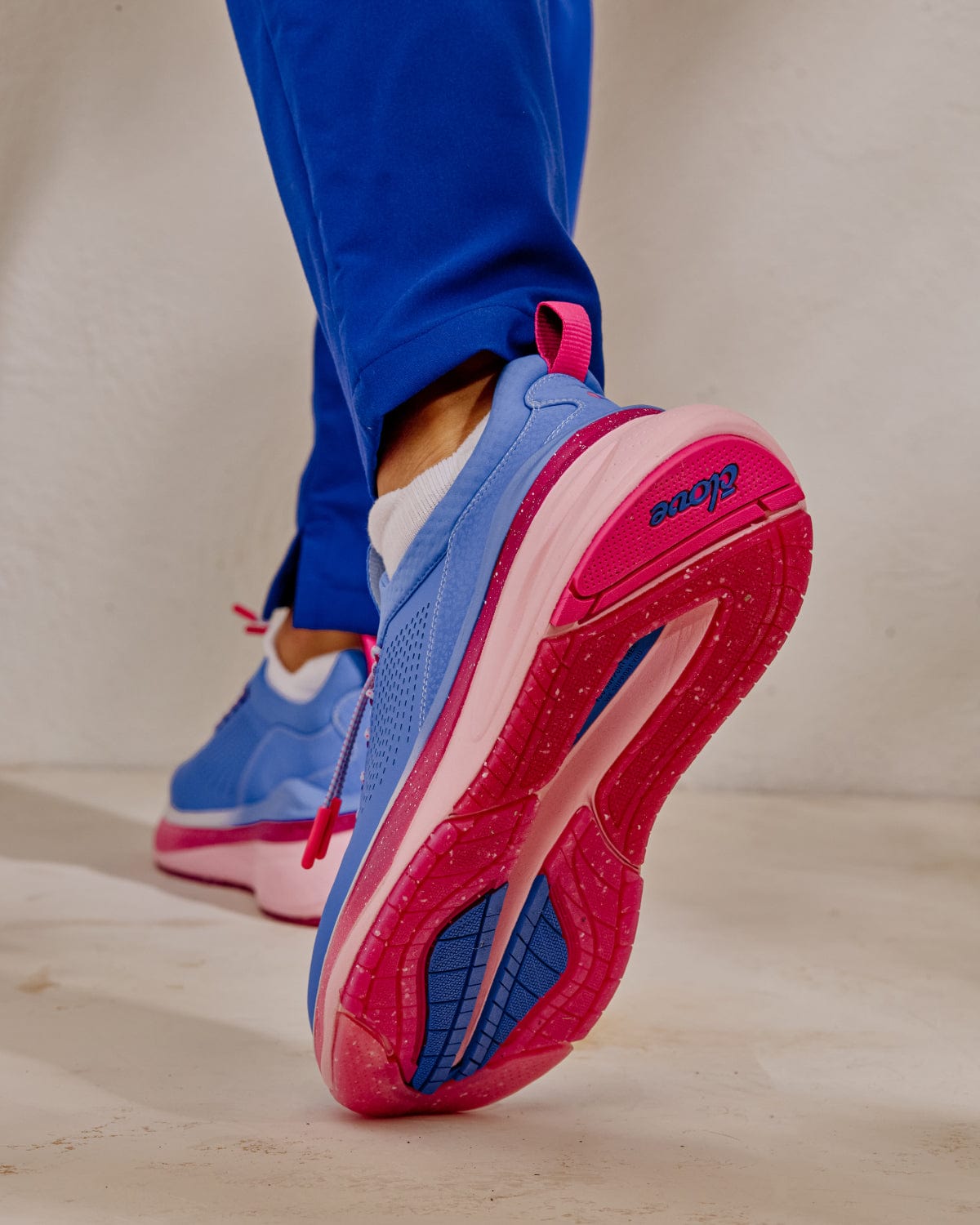 forte-vivid-blue-pink-8