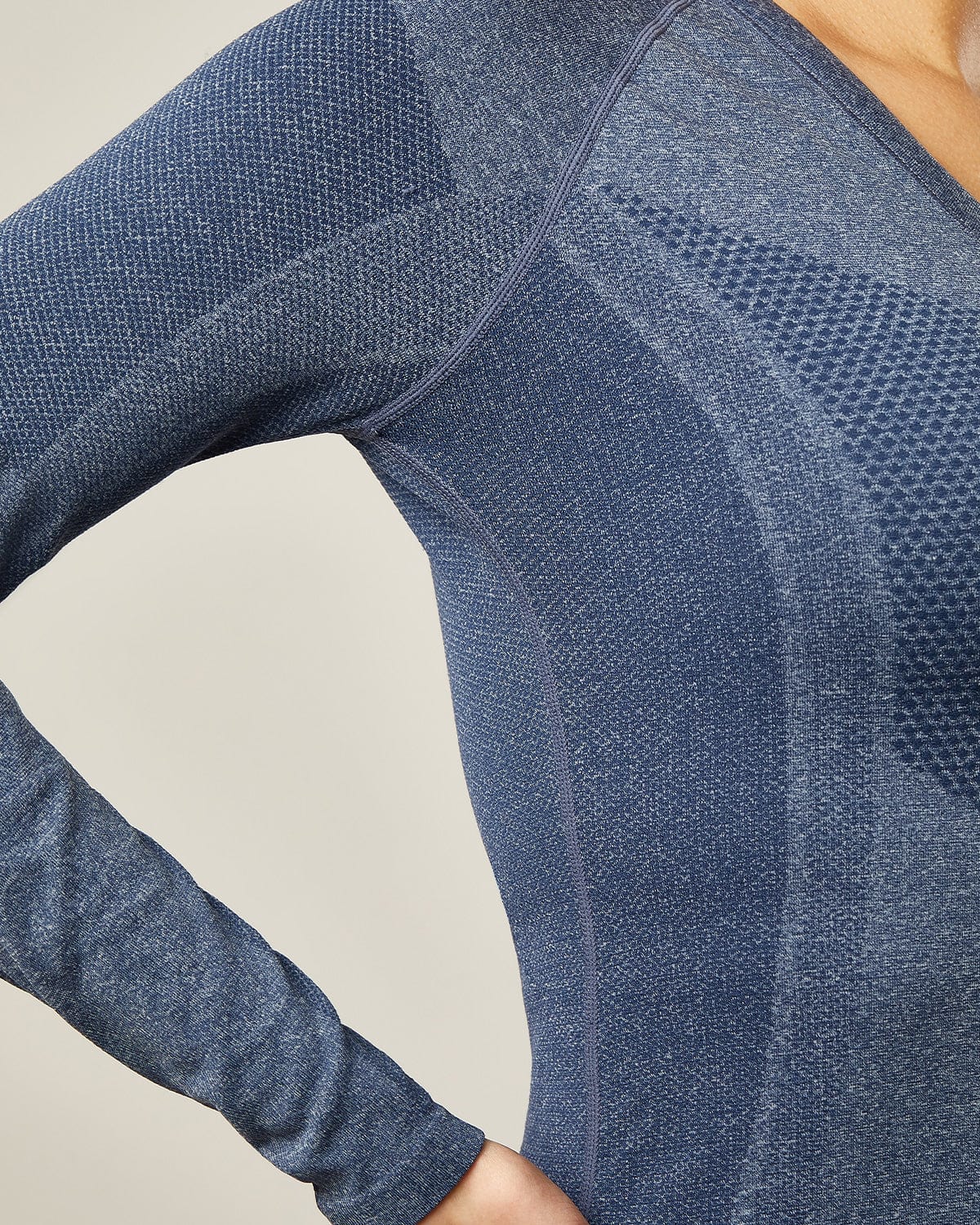 heather-navy-v-neck-underscrub-5