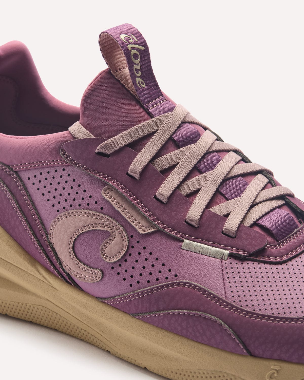 strada-cabernet-gum-5