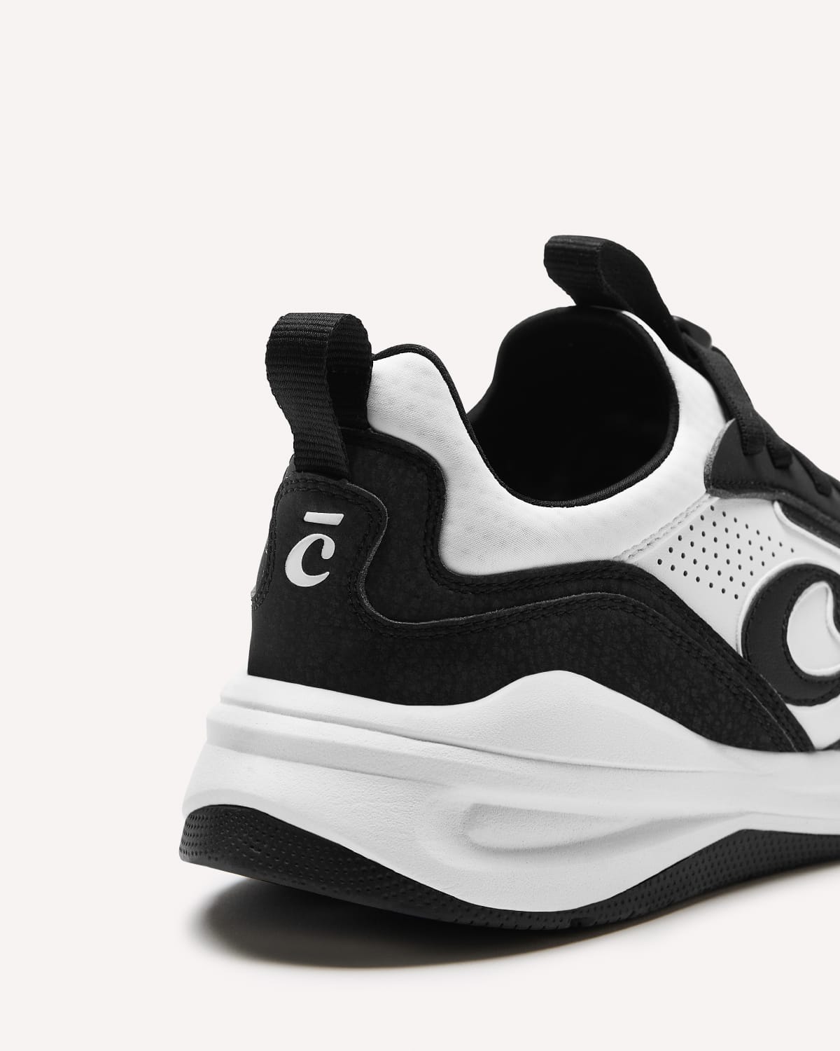 strada-white-black-7